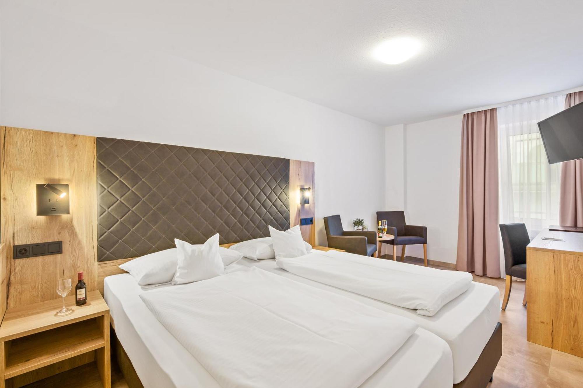 Best Western Hotel Favorit Ludwigsburg Esterno foto