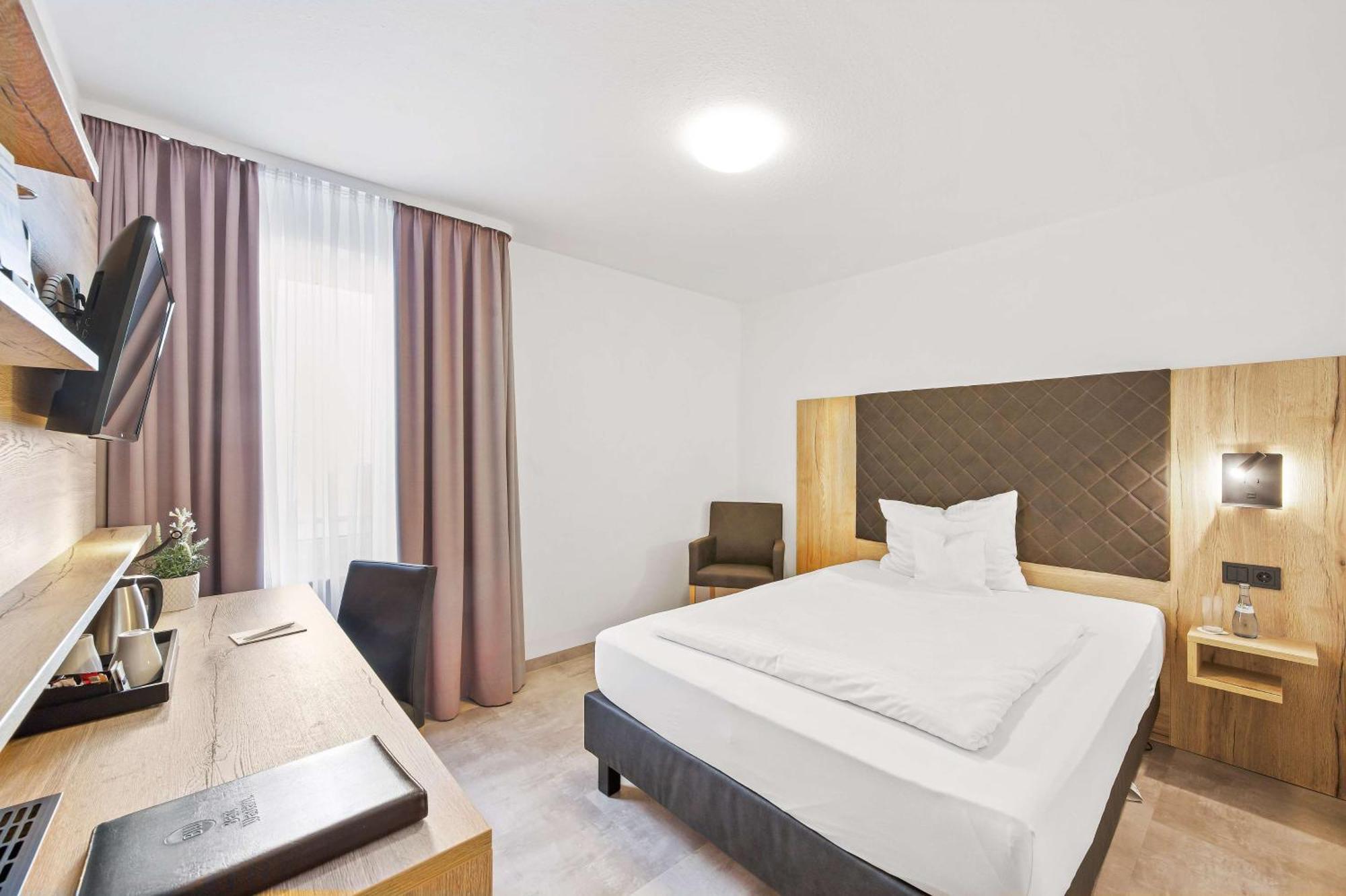 Best Western Hotel Favorit Ludwigsburg Esterno foto