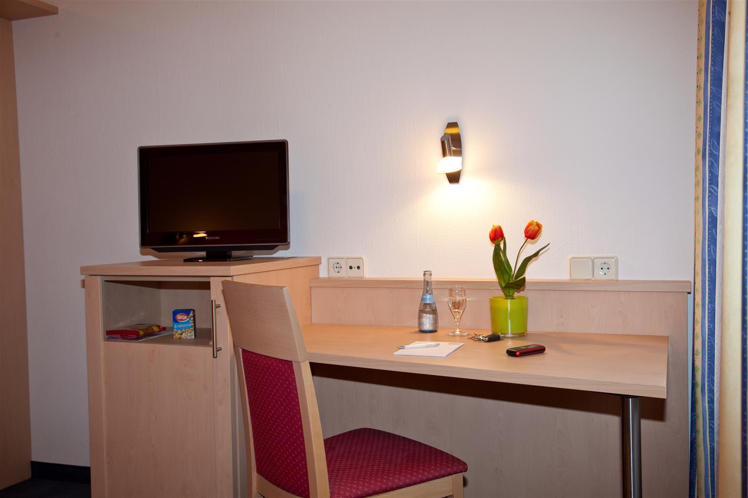 Best Western Hotel Favorit Ludwigsburg Esterno foto