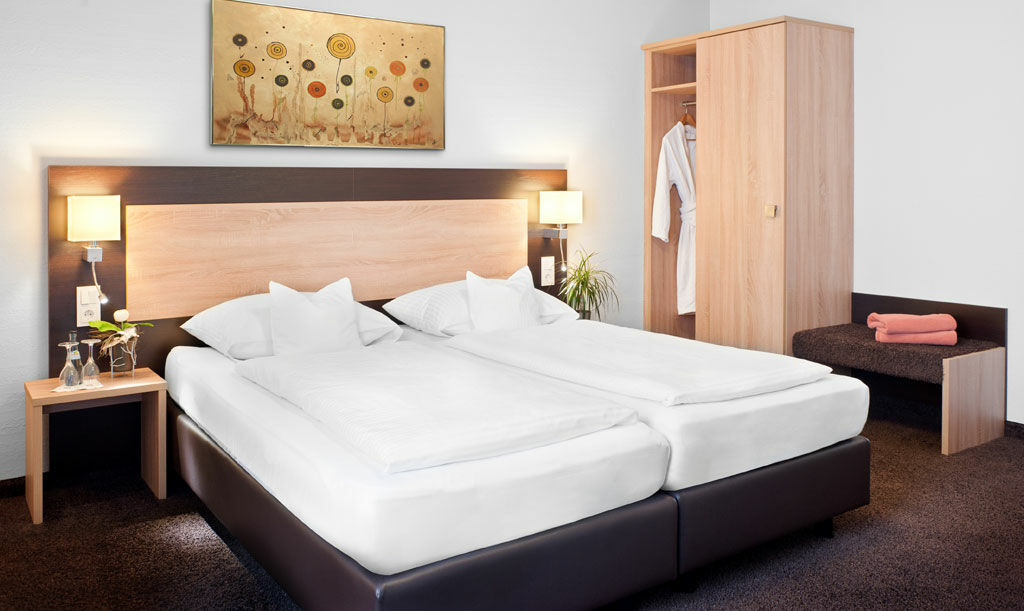 Best Western Hotel Favorit Ludwigsburg Esterno foto